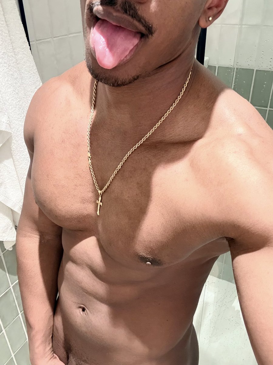 CubanosexXXL tweet media