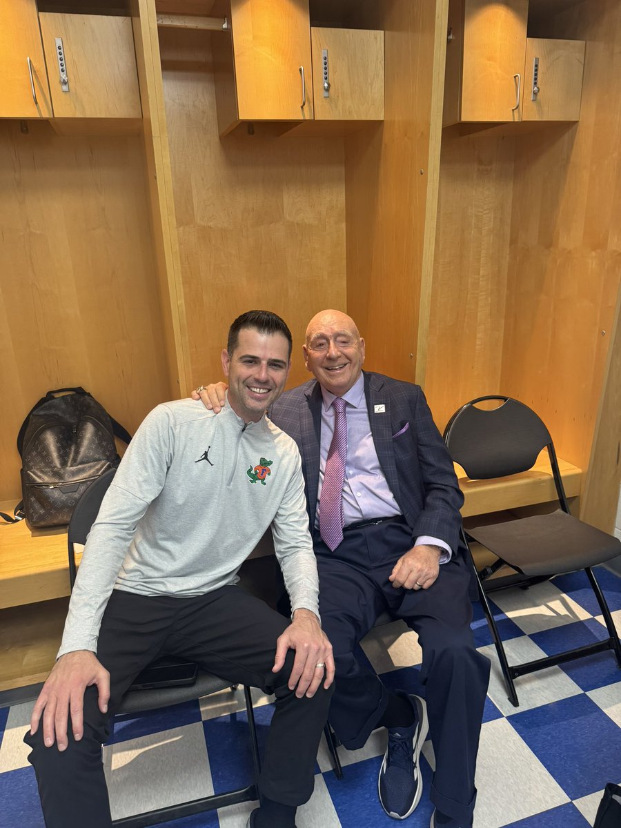 DickieV's tweet image. Just met with @CoachToddGolden for pre game chat. He just learned that @MarquetteMBB upset the high ranked @UConnMBB. According to @ESPNLunardi MR. Brackets told me that if UConn loses and @GatorsMBK wins. The Gators will be a number 1 seed.