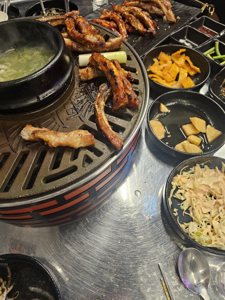 boyoungharu's tweet photo. 쪽갈비 먹은 하루 #불금 #매운 #소주 https://t.co/LqrvosYhHX