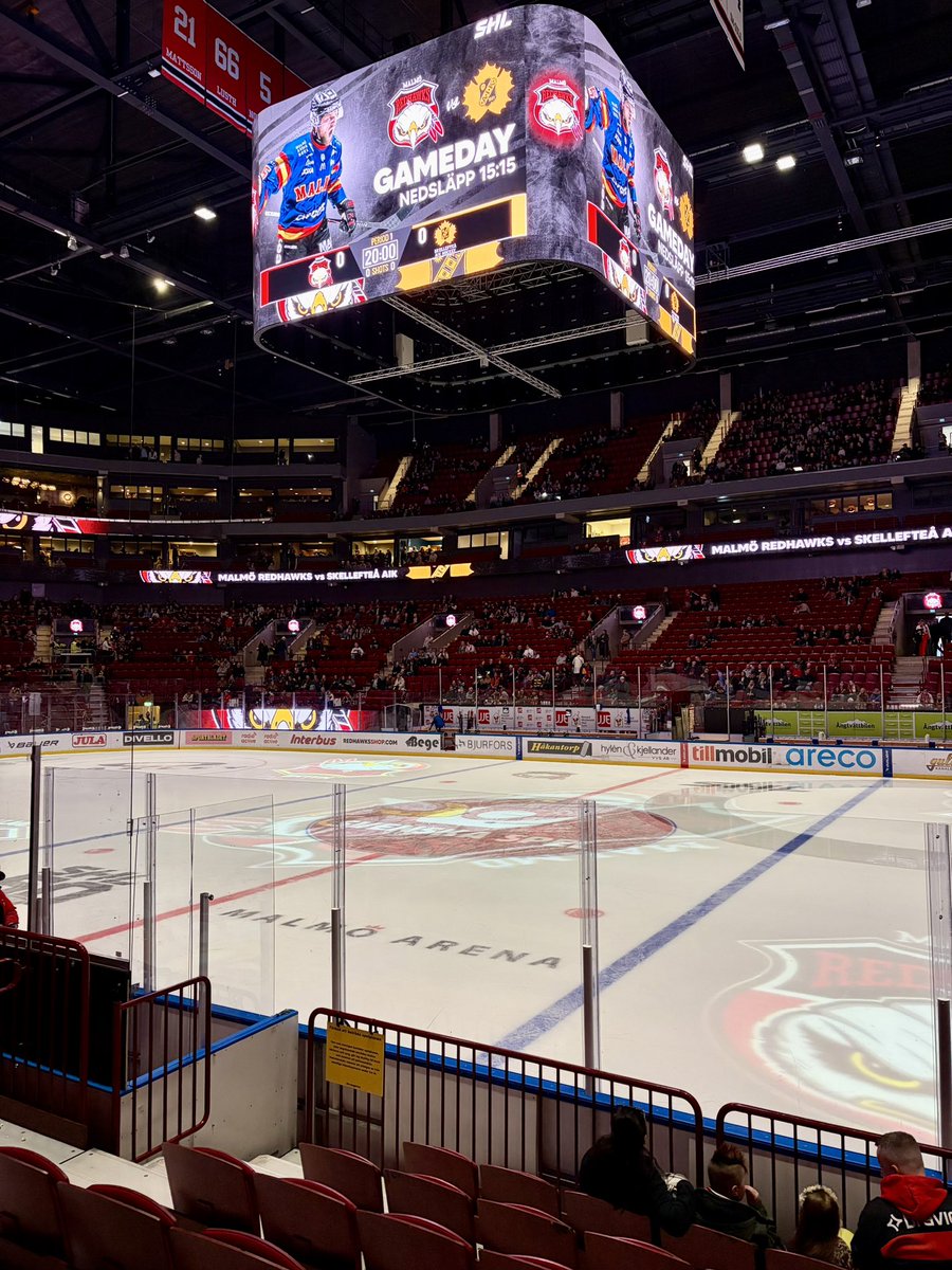 TitansEuro's tweet image. Enjoying some live @SHLse action today, Malmö Redhawks v Skellefteå AIK
