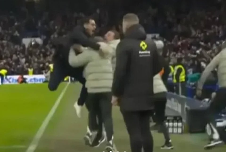 Liam Rosenior celebrating Garbacho’s goal against 10 men Wrexham in the 96th minute 😭