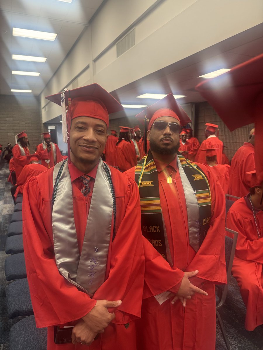 Lyrical Undertaker tweet media