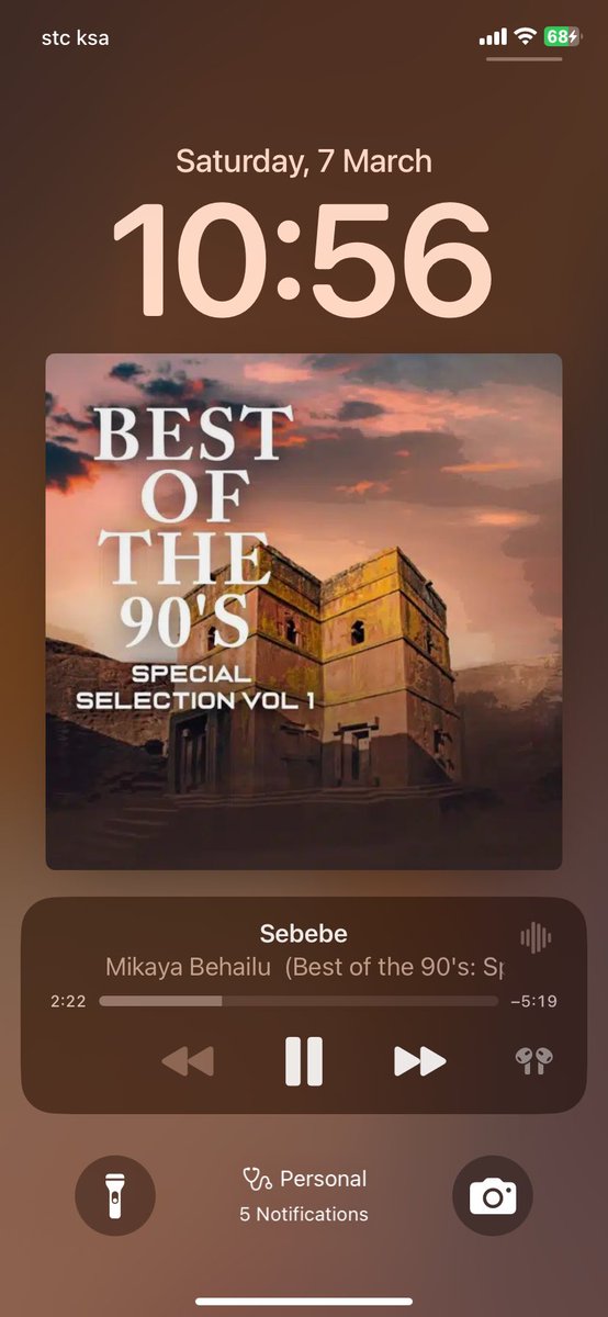 I thinking im falling into ethio-jazz very hard, what an authentic voice mikaya behailu.