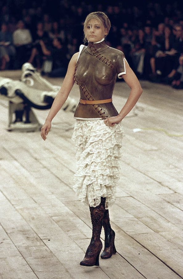 Catherine Curzon tweet media