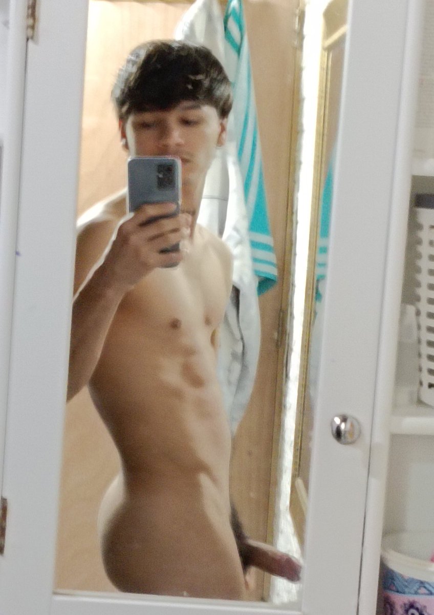 hell.boy.788 tweet media