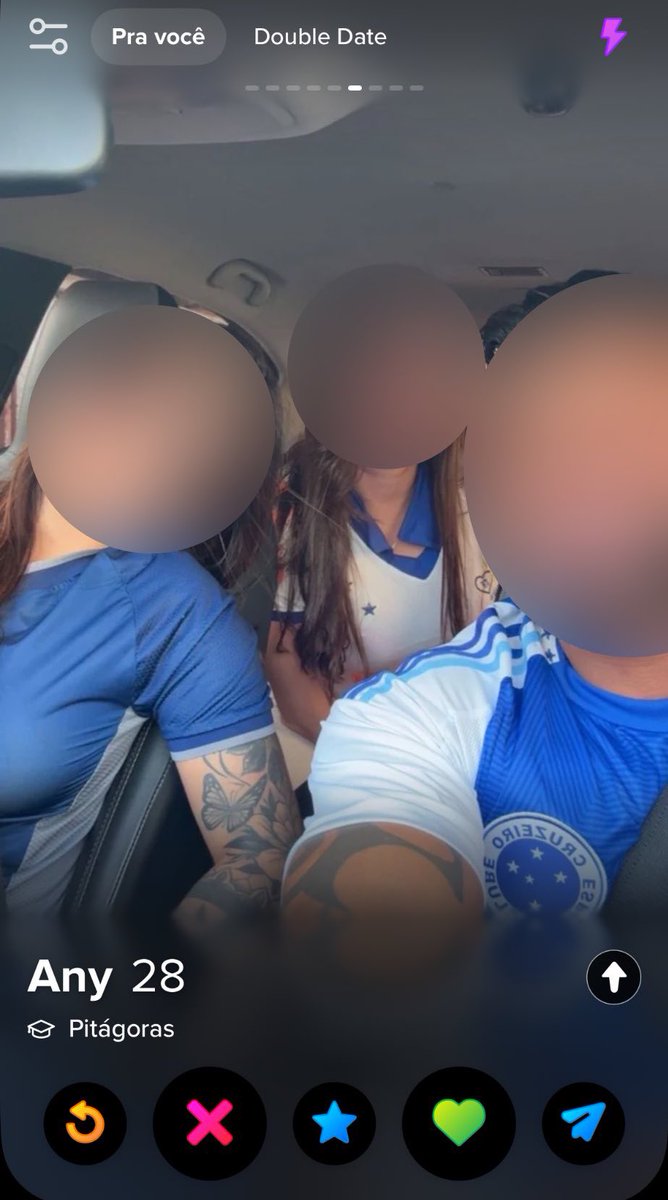ConfissoesXiX's tweet photo. Na moral essa é a coisa mais SATÂNICA que vi sobre o Tinder até agora (meu sonho). https://t.co/yQ50cpvrmi