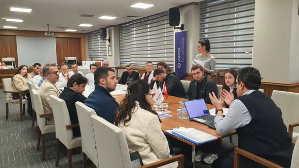 The FoH focus group was successfully implemented in Ankara by BOSEV.
Healthcare professionals shared insights on AI in healthcare, ethics, and human-centred care, contributing to the development of the FoH Framework.
#FoHProject #AIinHealthcare #ErasmusPlus #DigitalHealth #VET