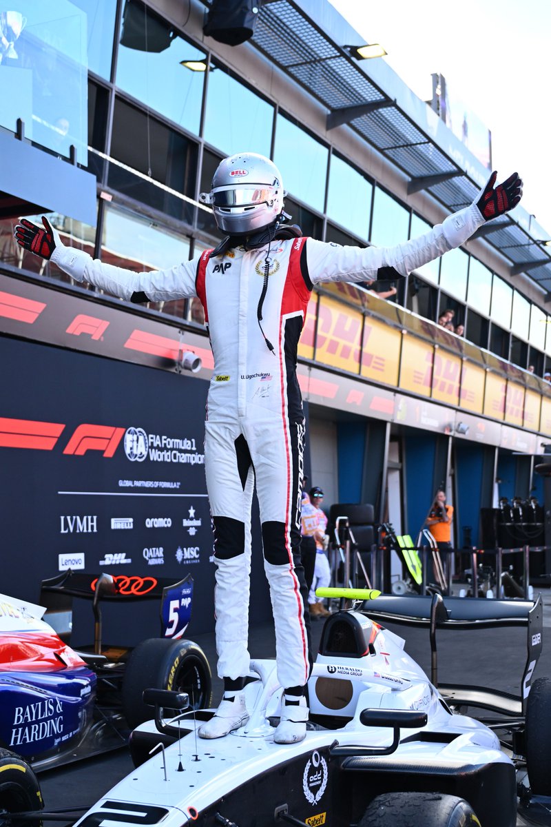 🫲 ARE YOU NOT ENTERTAINED? 🫱

Ugo Ugochukwu claims his first #F3 victory in the opening Feature Race of 2026 🏆

#AusGP