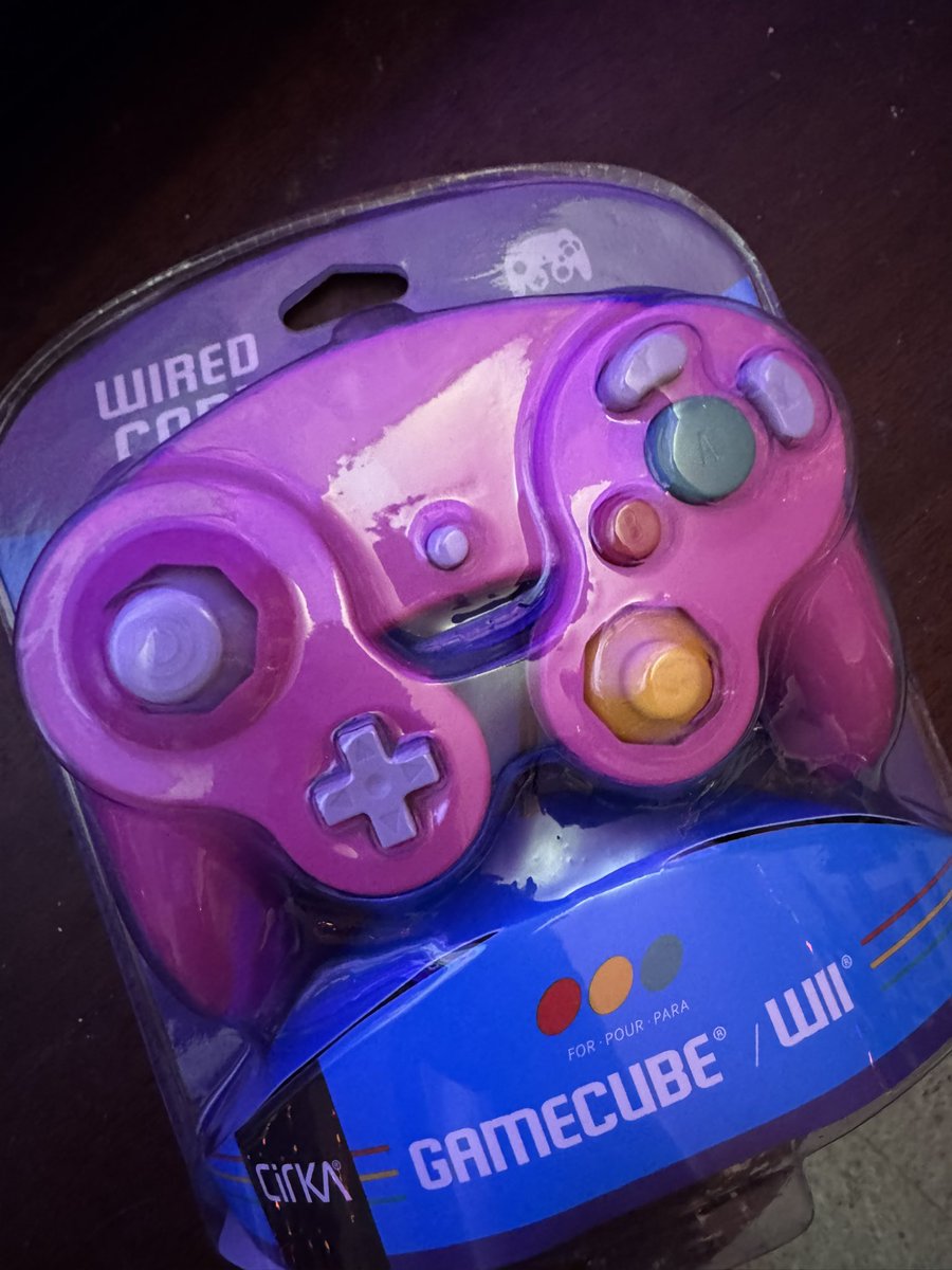 🔪⚔️🇨🇦 Eevie Ravenfire 🇨🇦⚔️🔪 tweet media