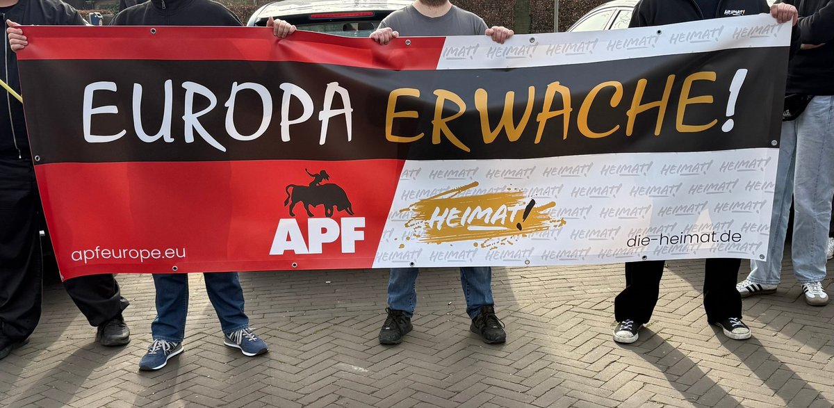 heimat_de's tweet photo. Im Zuge unserer europäischen Netzwerkarbeit, hat es heute in den Niederlanden eine (Wahlkampf)Demonstration der #NVU gegeben, welche auch von Aktivisten der #HEIMAT und der #JN unterstützt wurde. https://t.co/HDPdyC3FL8