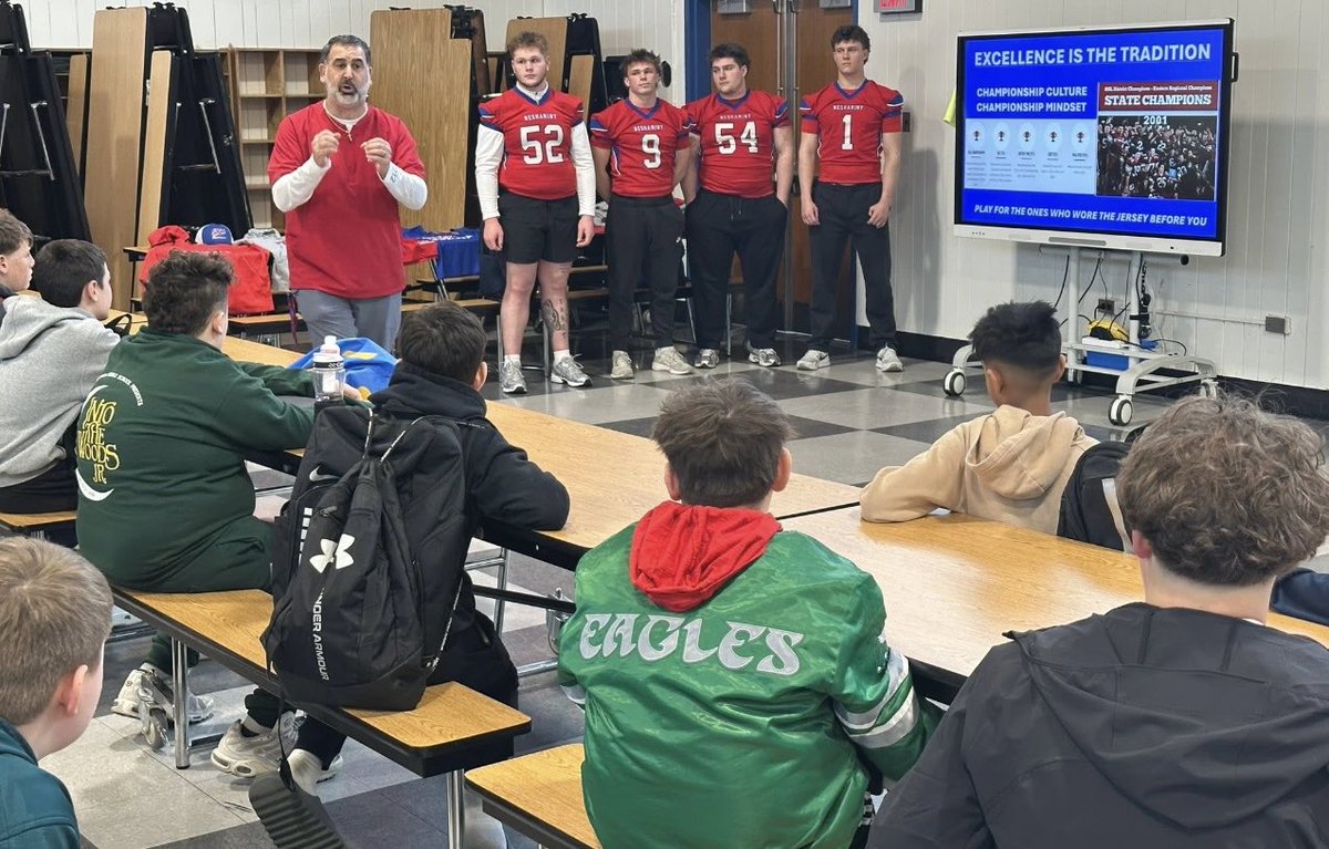 QBcoachFelus tweet media