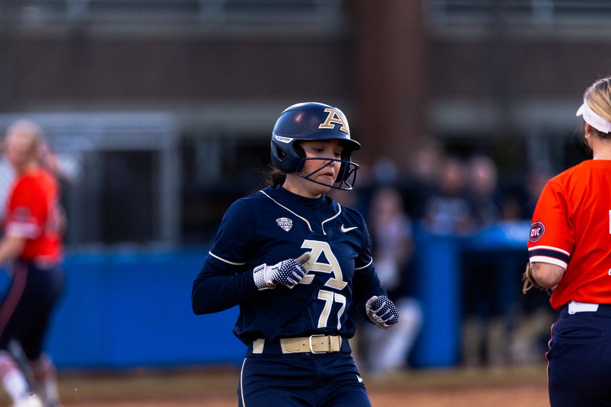 Akron Zips Softball tweet media