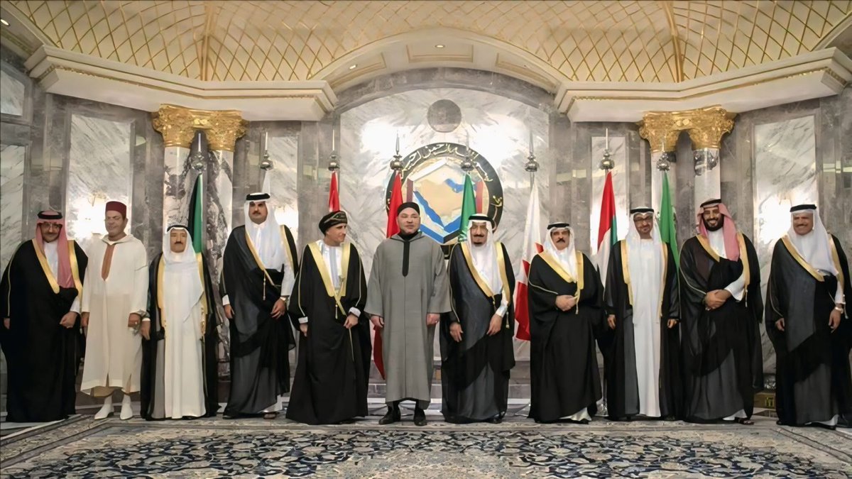 من المملكة المغربية 🇲🇦 نعلن نحن الشعب المغربي إدانتنا للعدوان الإيراني 🇮🇷 الغاشم وتضامننا ودعمنا المطلق لكل الإخوة والأشقاء في :
🇦🇪 دولة الإمارات العربية المتحدة
🇸🇦 المملكة العربية السعودية
🇶🇦 دولة قطر
🇰🇼 دولة الكويت
🇴🇲 سلطنة عمان
🇧🇭 مملكة البحرين
🇯🇴 المملكة الأردنية الهاشمية