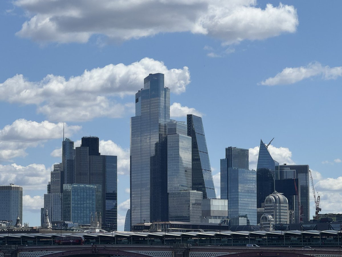 Seems my post resonated with a few people…. 

Never thought I’d see Londonmaxxing trending, but I’m here for it. 

If you’re building and working on cool stuff in the city, reach out ! 

Onwards 🇬🇧