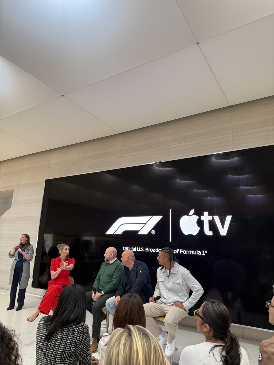 Cnyari's tweet photo. Awesome event at the Apple 5th Avenue store today with the @F1 @Audi team! Stop by if you’re in the area! 

Right in time for the first GP of the season on @AppleTV! #AustralianGP https://t.co/3oelWPnTPZ