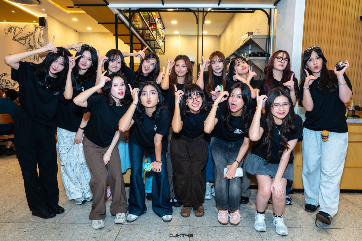 officialJKT48's tweet photo. Terima kasih untuk teman-teman yang sudah hadir dan berbagi impian bersama Team Dream JKT48 melalui JKT48 OFC Event “JKT48 Psychology Project: Discovering Our Love, Dream and Passion - Team Dream"⭐

Mohon dukungannya selalu untuk Team Dream! Sampai jumpa di gebrakan selanjutnya ya!⭐😉