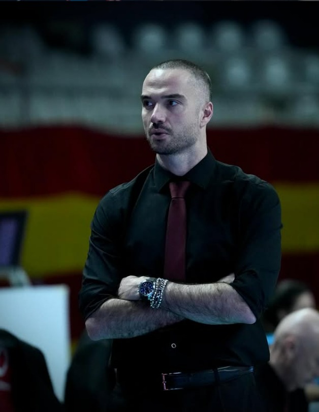 BOSSKOVİÇ'İN ASKERİ tweet media