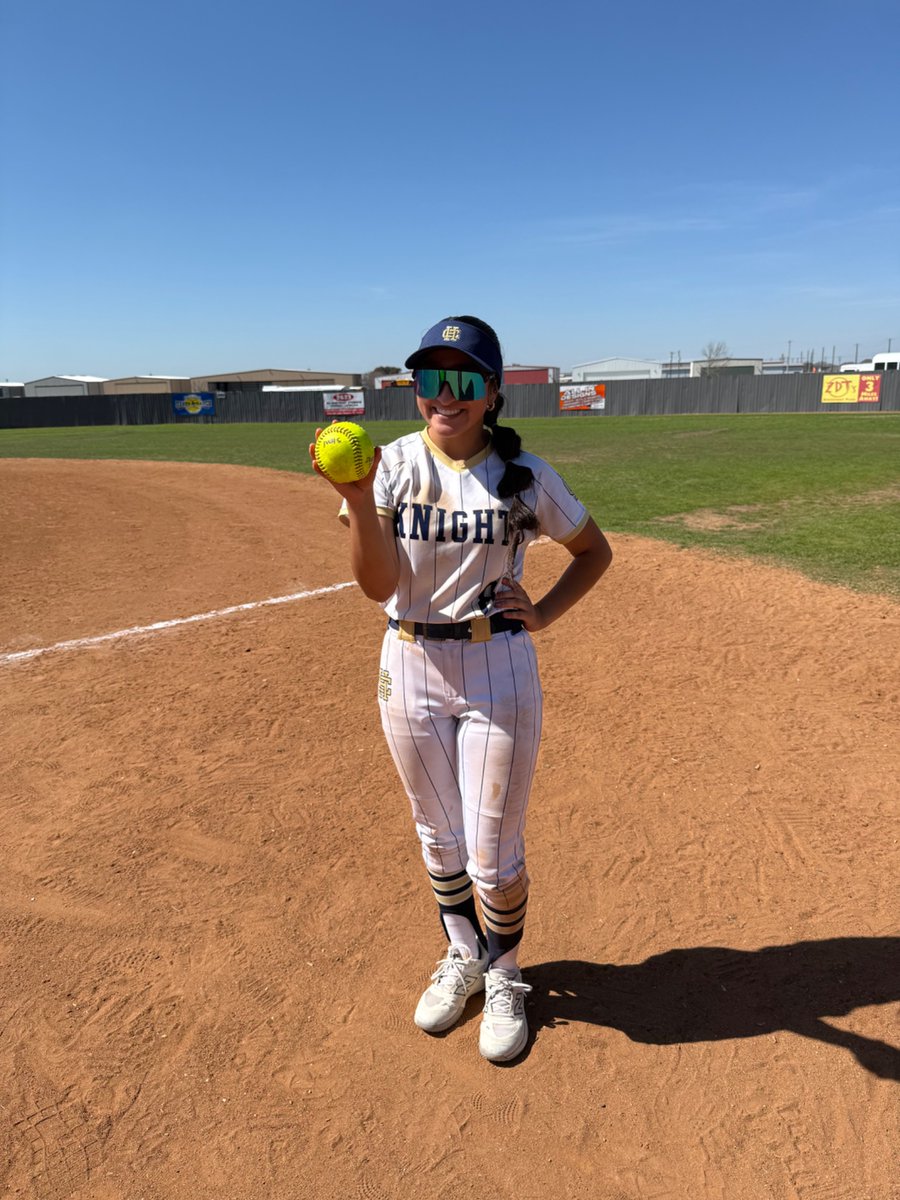 Genesis Medrano tweet media