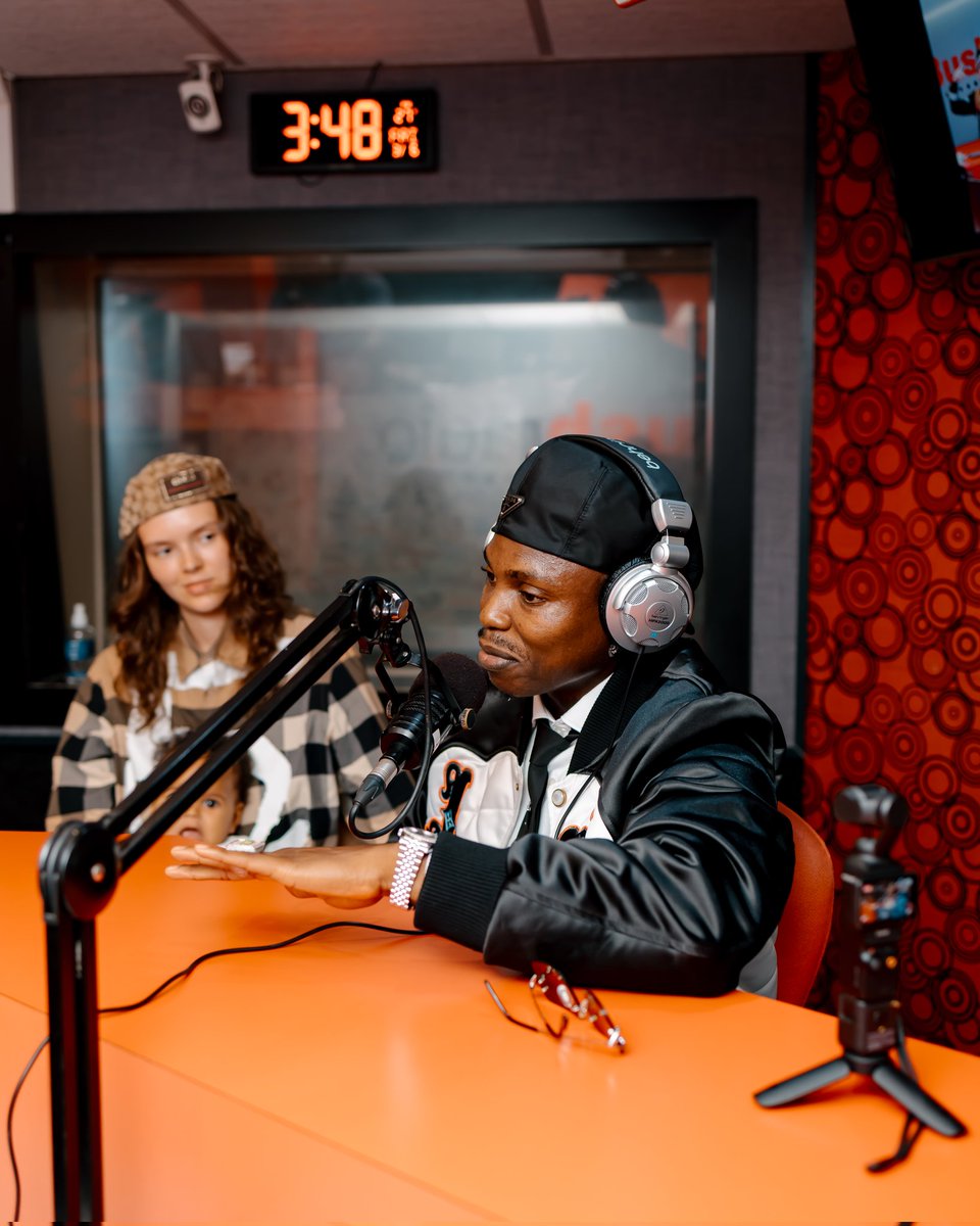 heis_winnerman's tweet image. Stopped by at BushRadio 89.5FM🇿🇦 for a quick #RadioTalk 🖤🏆💪🏾

It was a great outing with family ❤️💪🏾

📸: @dv.vision_ 

#bwe #winnerman #bornwinners