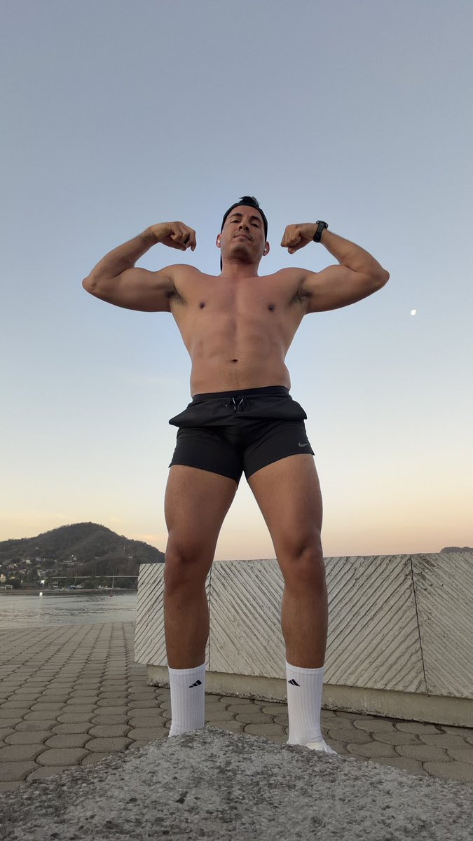 tufuckbuddy_'s tweet photo. Runcito de hoy 12 km https://t.co/aX2JRyuWji
