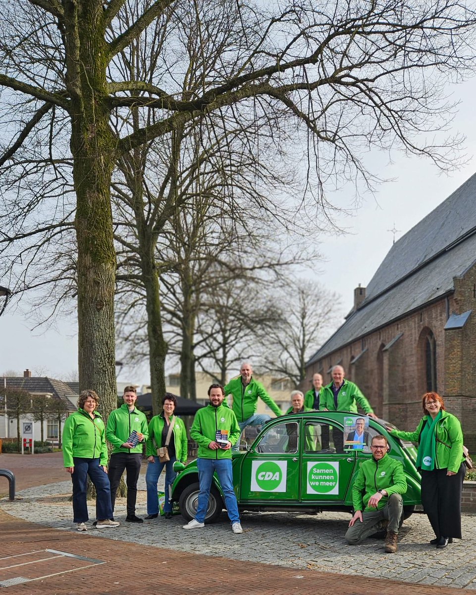 bertruitenberg's tweet image. Vandaag weer op pad, veel inwoners kunnen spreken.

Prima sfeer en heerlijk weer ☀️💚

#GR2026 
#stemCDA
#samenkunnenwemeer
@CDADalfsen