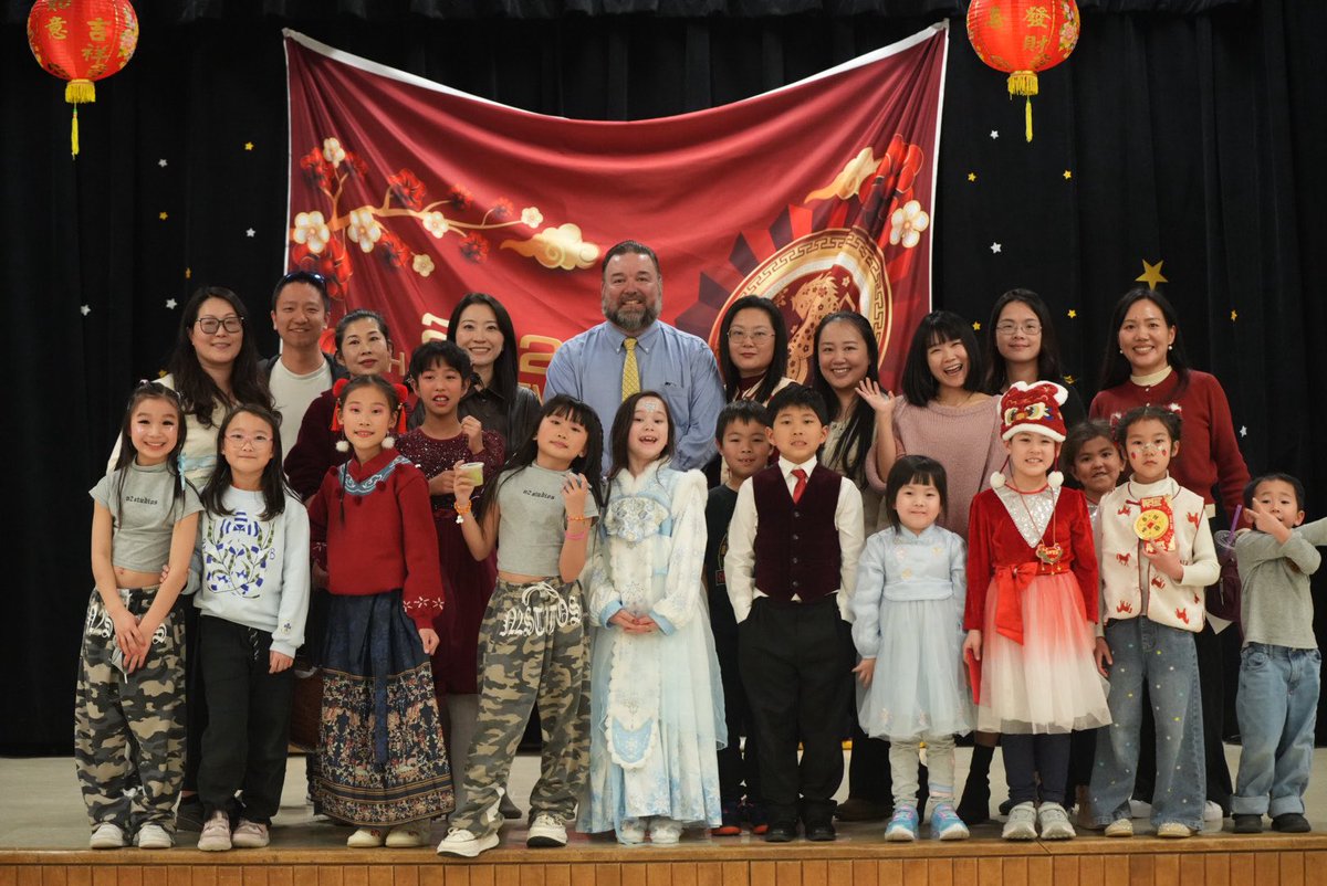 DiamondElem's tweet photo. Last week we had a wonderful Lunar New Year Celebration with Diamond ES families!  Thank you to Mayor Ashman for joining us for this wonderful event!  Thank you to all the parent volunteers who made this event a huge success! https://t.co/XGsftNg9E2
