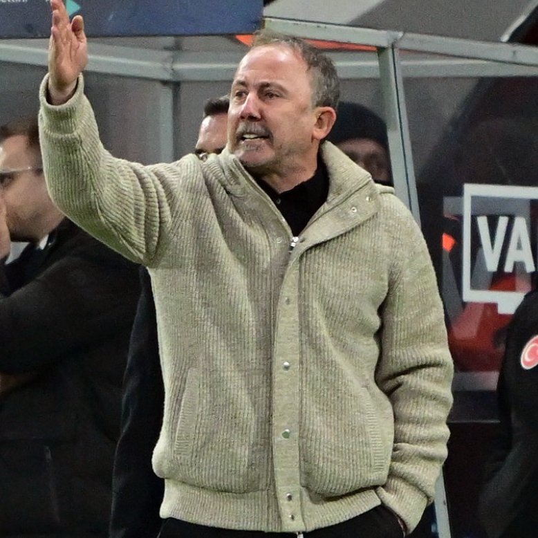 zackspin12's tweet image. Sergen Yalçın: Tezgahı güzel kurmuşlar. Devam etsinler.  #hashtags