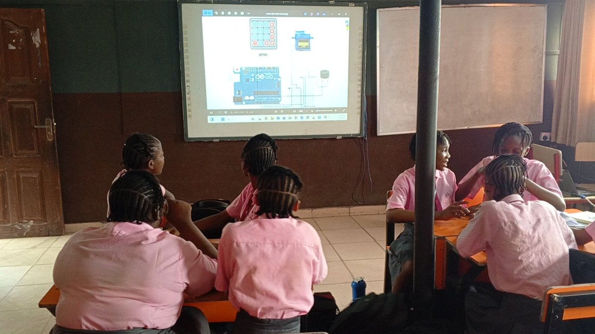 IbangaSmart's tweet photo. I am Smart Ibanga
A Professionally registered Teacher
A Certified STEM Educational Instructor 
Helping school children Turn Curiosity into Creation through STEAM education and Digital Technology such as Coding, Robotics,Web and Mobile App Development, Animation etc. https://t.co/wgziYpWgja