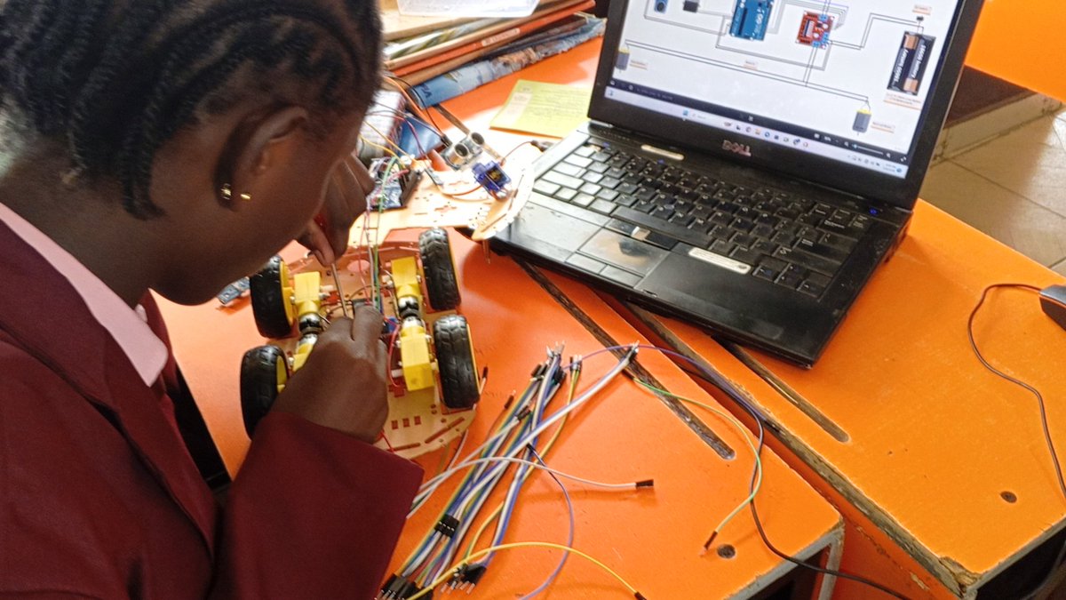 IbangaSmart's tweet photo. I am Smart Ibanga
A Professionally registered Teacher
A Certified STEM Educational Instructor 
Helping school children Turn Curiosity into Creation through STEAM education and Digital Technology such as Coding, Robotics,Web and Mobile App Development, Animation etc. https://t.co/wgziYpWgja