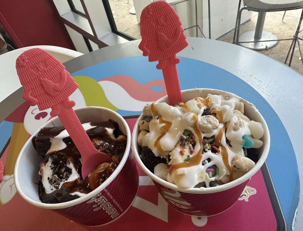 uhkelsie tweet media