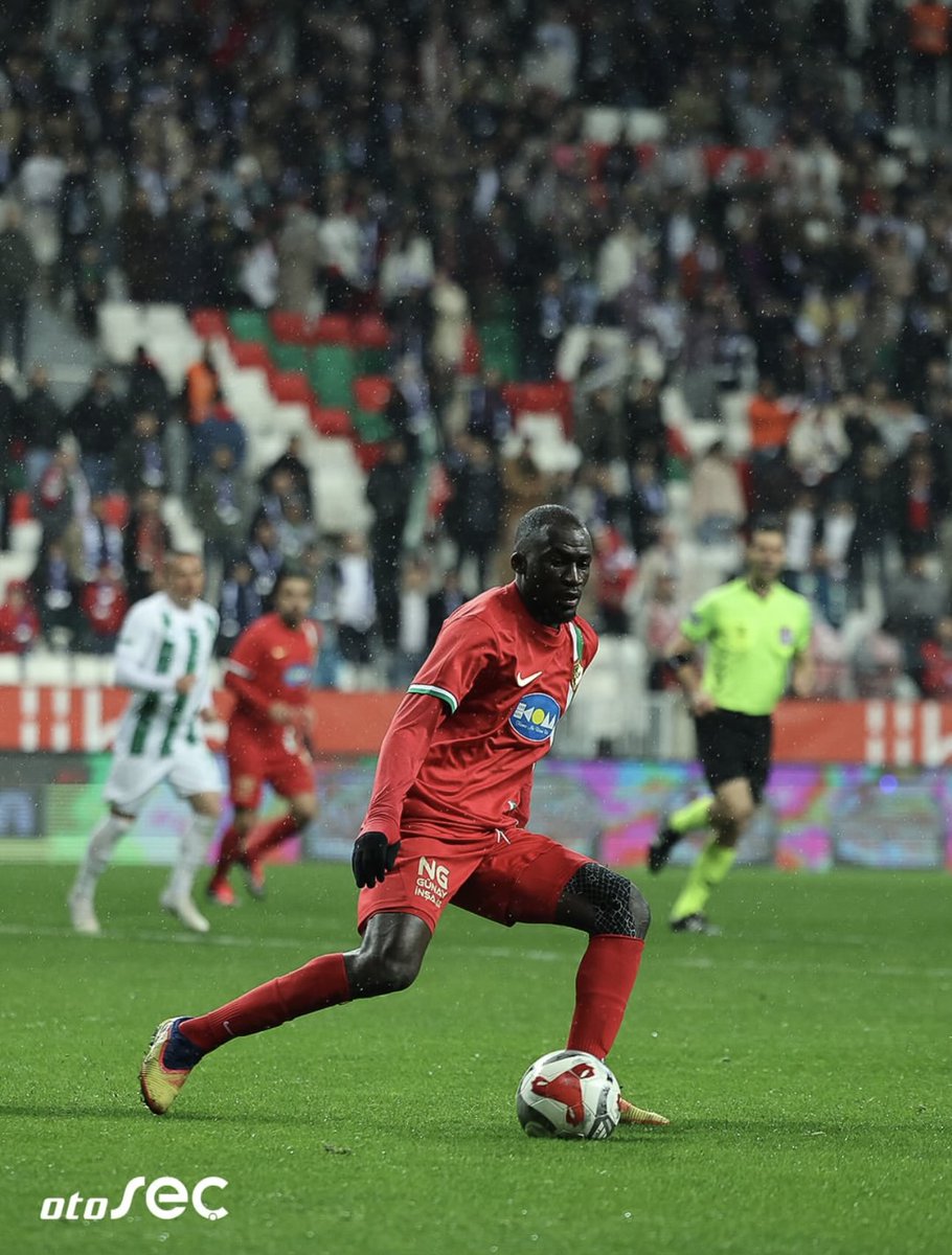 ohenegyanfelix9's tweet photo. 3 points secured 💚❤️ https://t.co/tTFjsKChCP