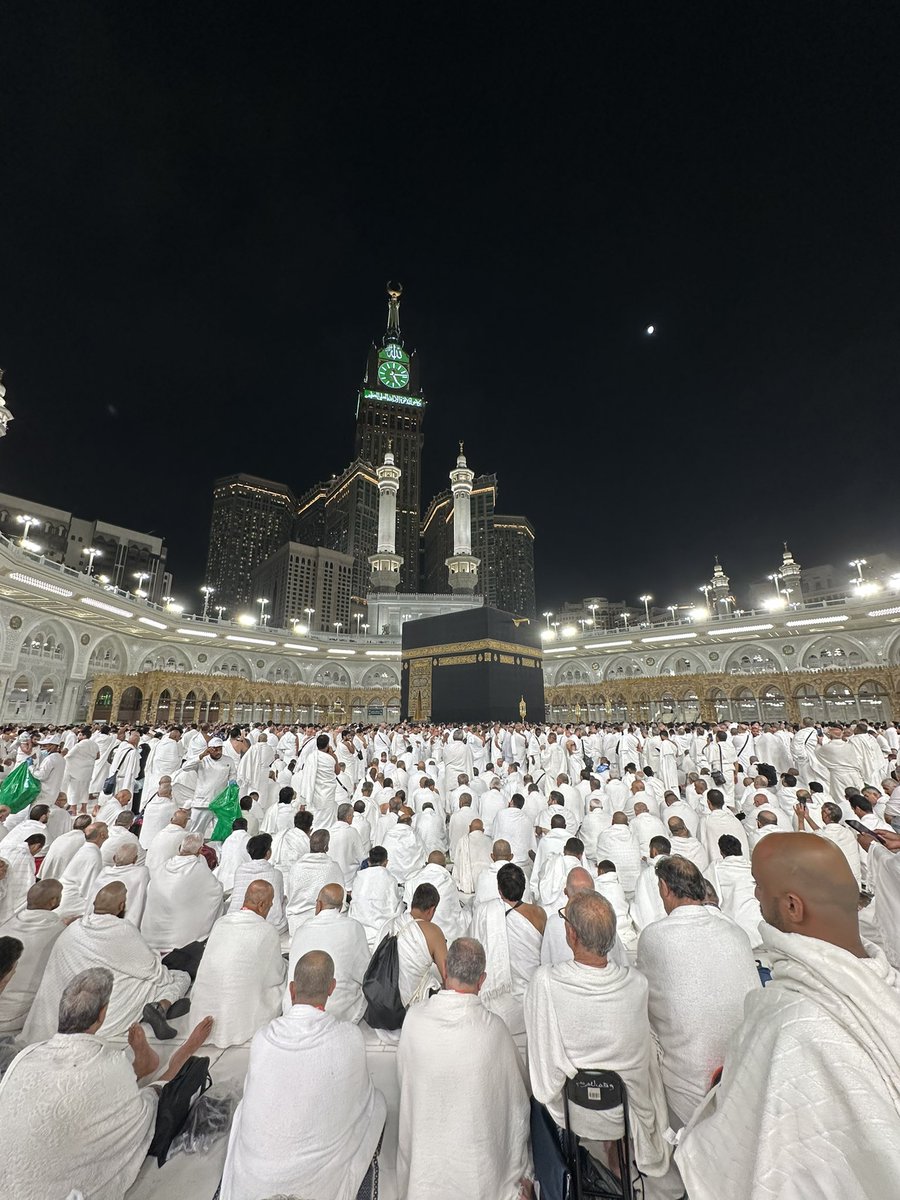 Kalbimde, gönlümde yeri hep bambaşka olacak. Sanırım hep özlem hep hasret çekeceğim...