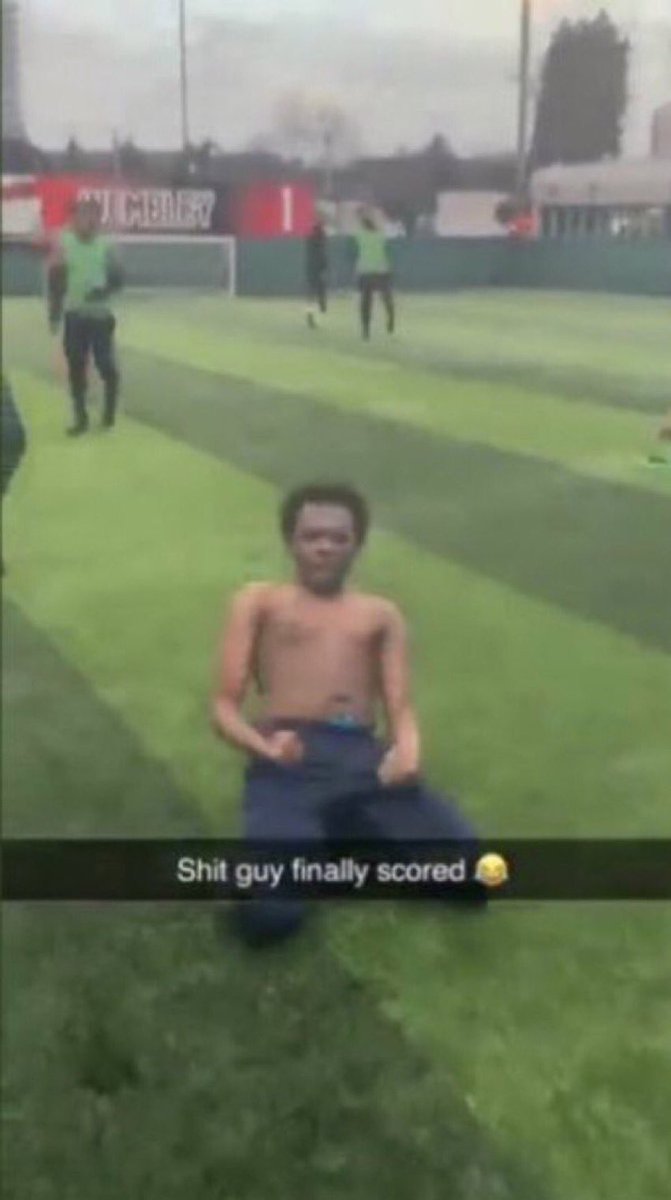 eŵân 🇫🇷 tweet media