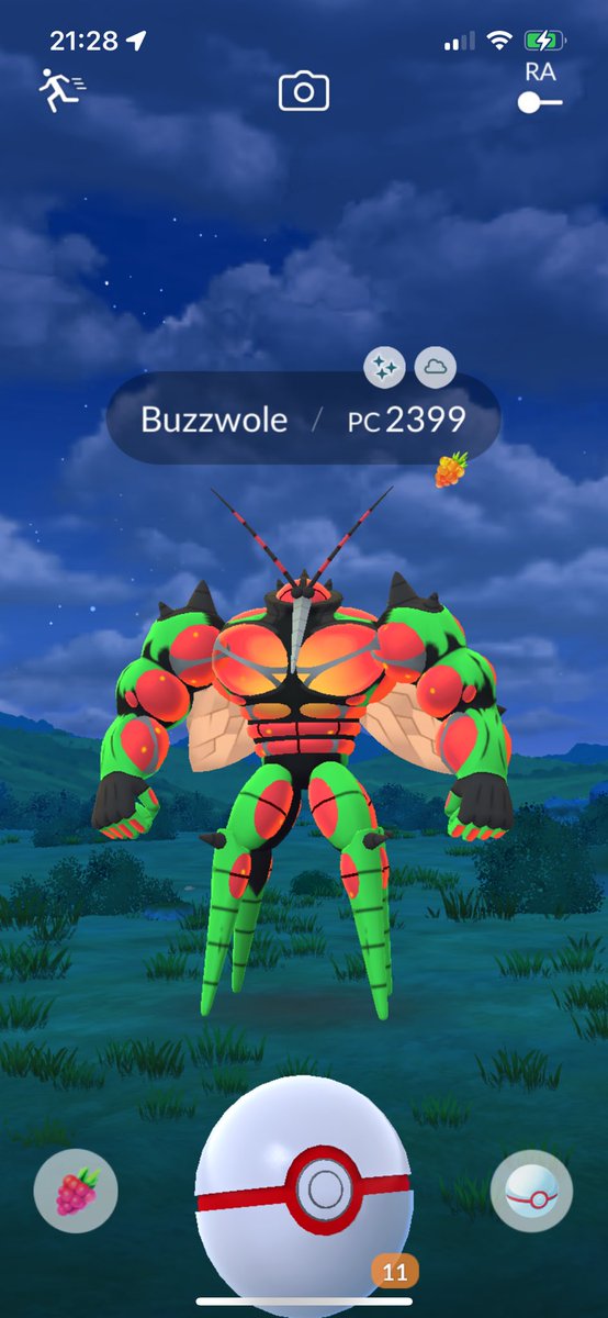 erikittypipipi's tweet image. BUZZWOLE SHINY 😭🙏🏻

#PokemonGoRaids