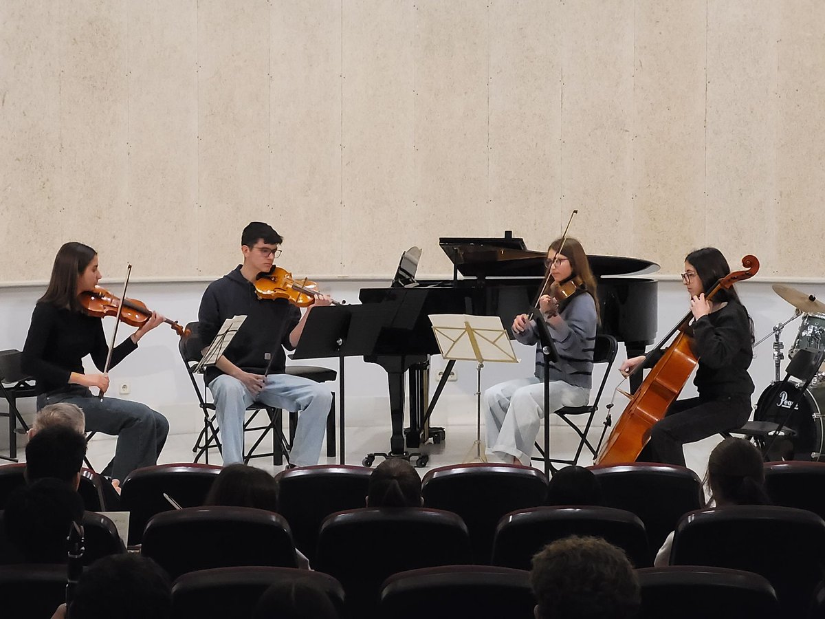 Conservatori dels Pirineus tweet media