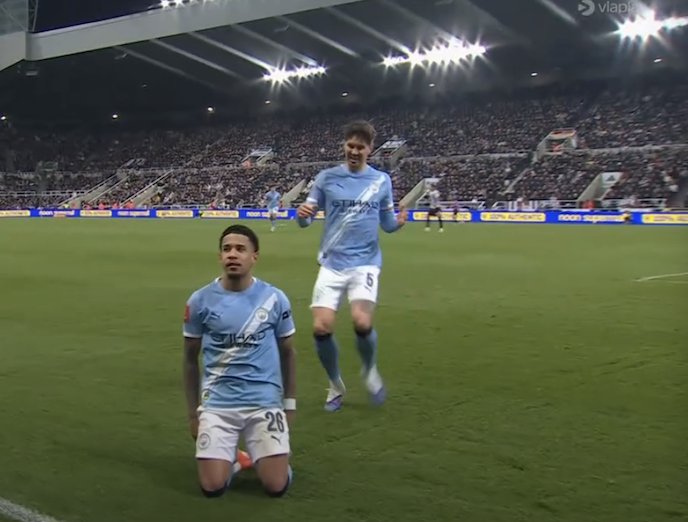 Instant Foot ⚽️ tweet media