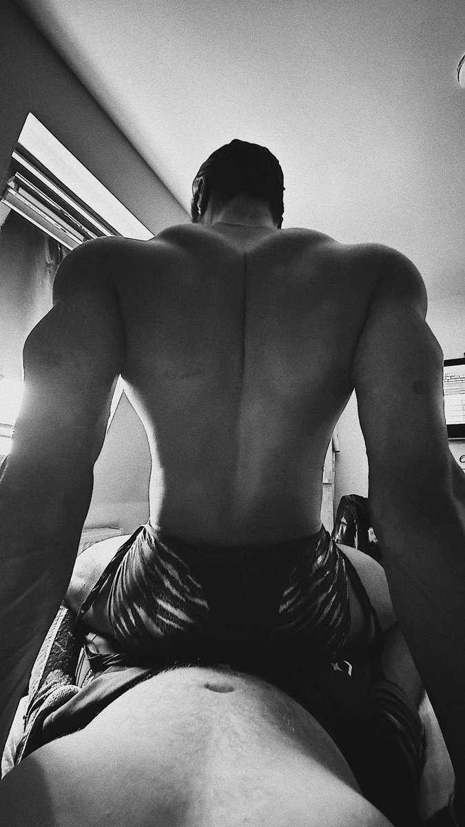 ʏᴜɴɢ ᴛᴀʏsɪɴ  tweet media