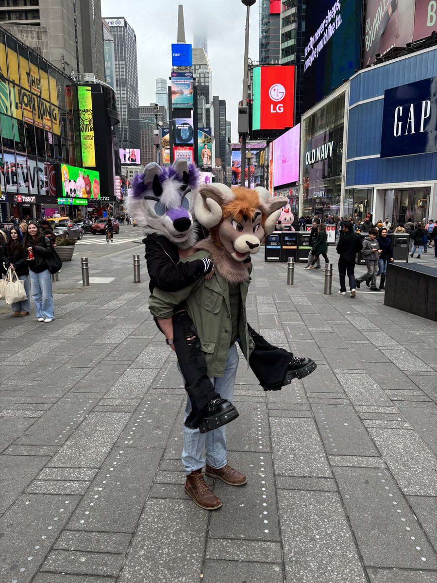 charge 🔜 fwa tweet media