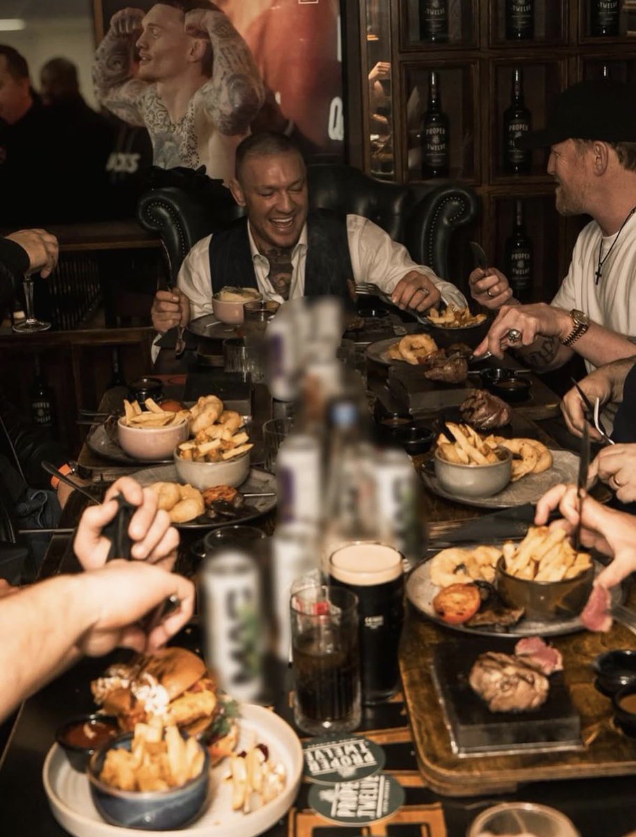 mchooyah's tweet image. “One day they love you, the next day they hate you, just make sure you get paid both days.” - McGregor