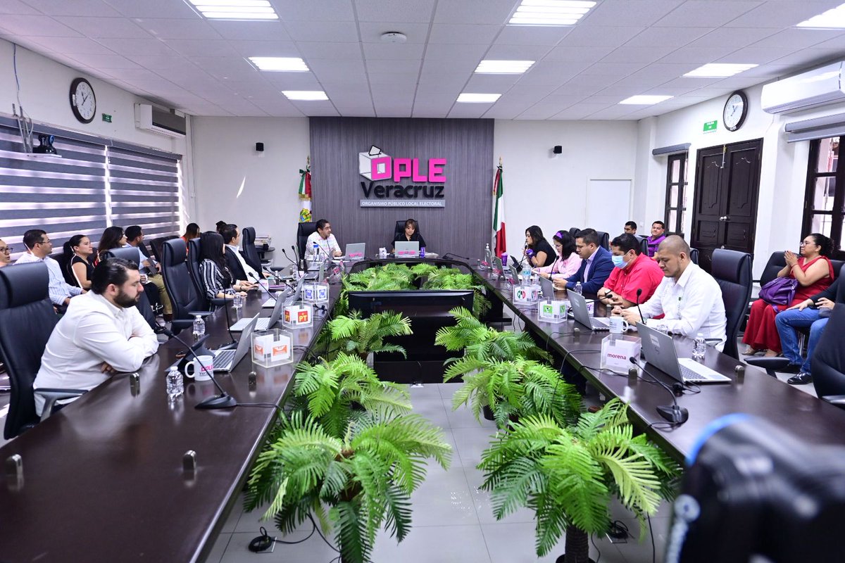 CambioDigital's tweet image. #OPLE Veracruz aprobó el registro de candidaturas para el Proceso Electoral Local Extraordinario 2026 de #Tamiahua 🗳️
cambiodigitalnoticias.com/ople-veracruz-…