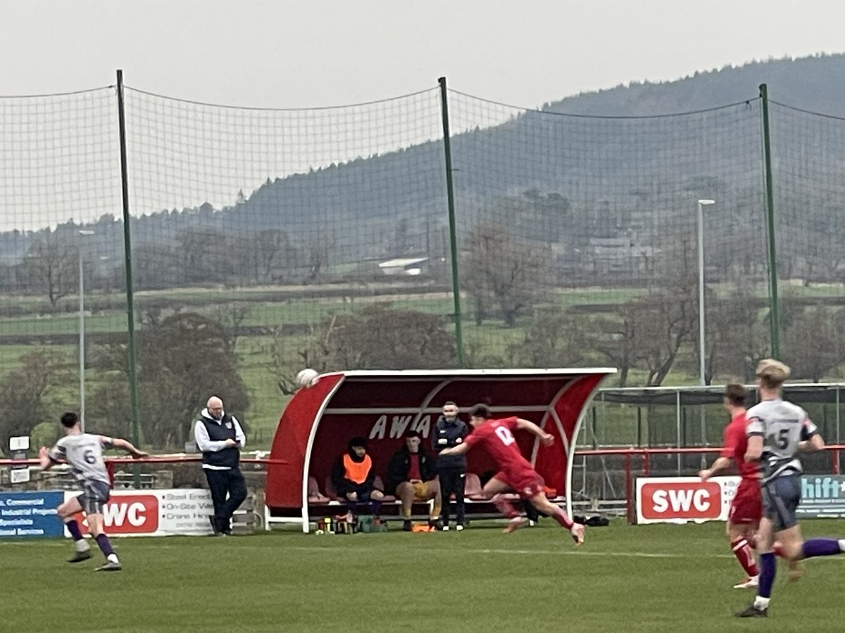 Lee Thwaite tweet media