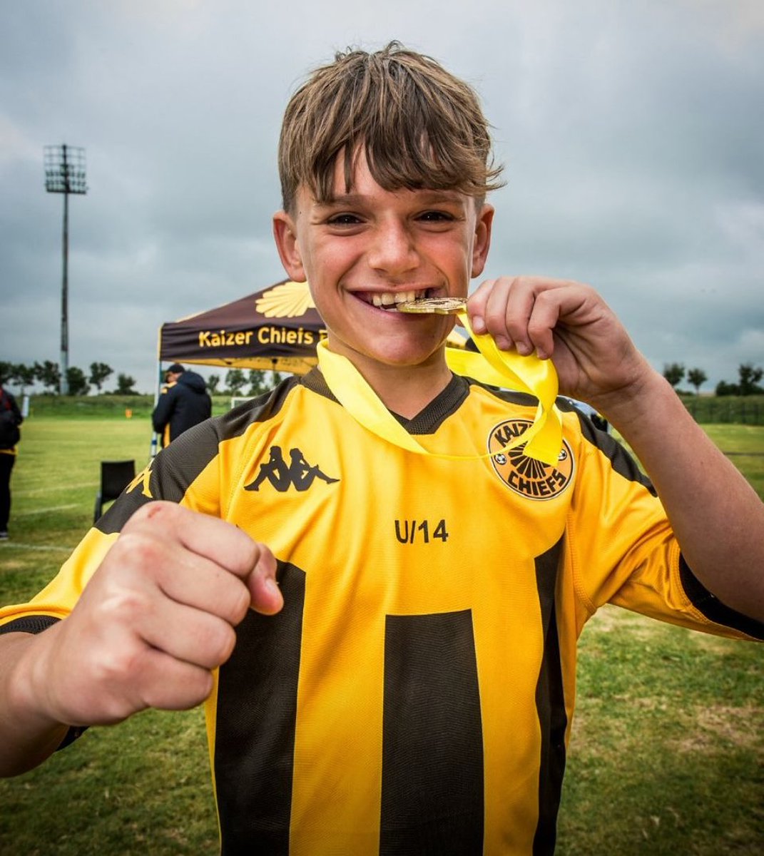 Kaizer Chiefs' 'Messi' Spotted At Orlando Pirates 

Jacob Serman, 14, is now with the Buccaneers' under-18 side.

Nicknamed 'Messi' due to his exceptional left foot and outstanding ball control, Searman helped Amakhosi win several under-13 and under-14 GDL trophies, while shining