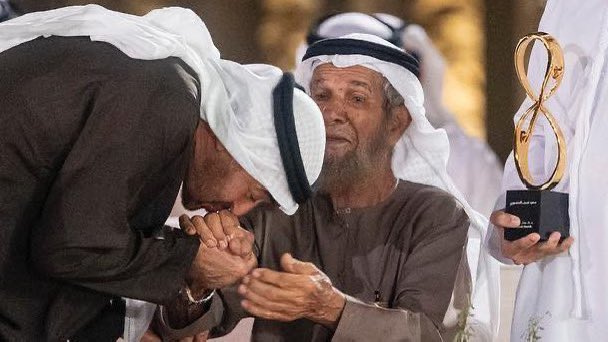 x_uae71's tweet photo. يانا شرات الدعوة المقبولة 🤍 https://t.co/4Uf8iLPyel