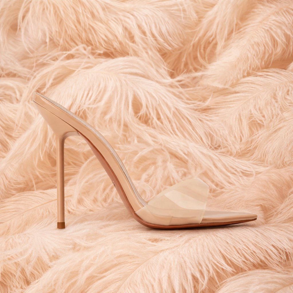 KandeeOfficial's tweet image. Nude Porcelain Patent Mules 
Kandee.co.uk 
#chic #elevated #timeless #classic #nude