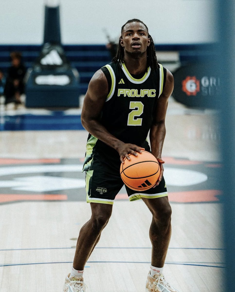 Naismith Awards tweet media