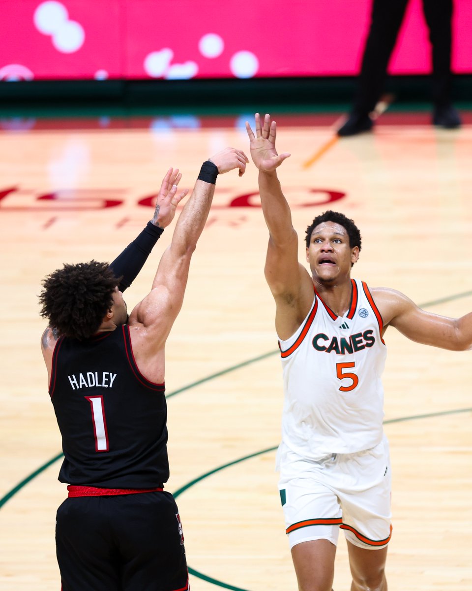 Louisville Men's Basketball tweet media