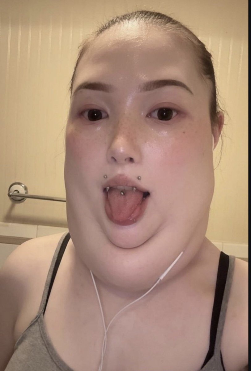 novvaa ⋆ tweet media