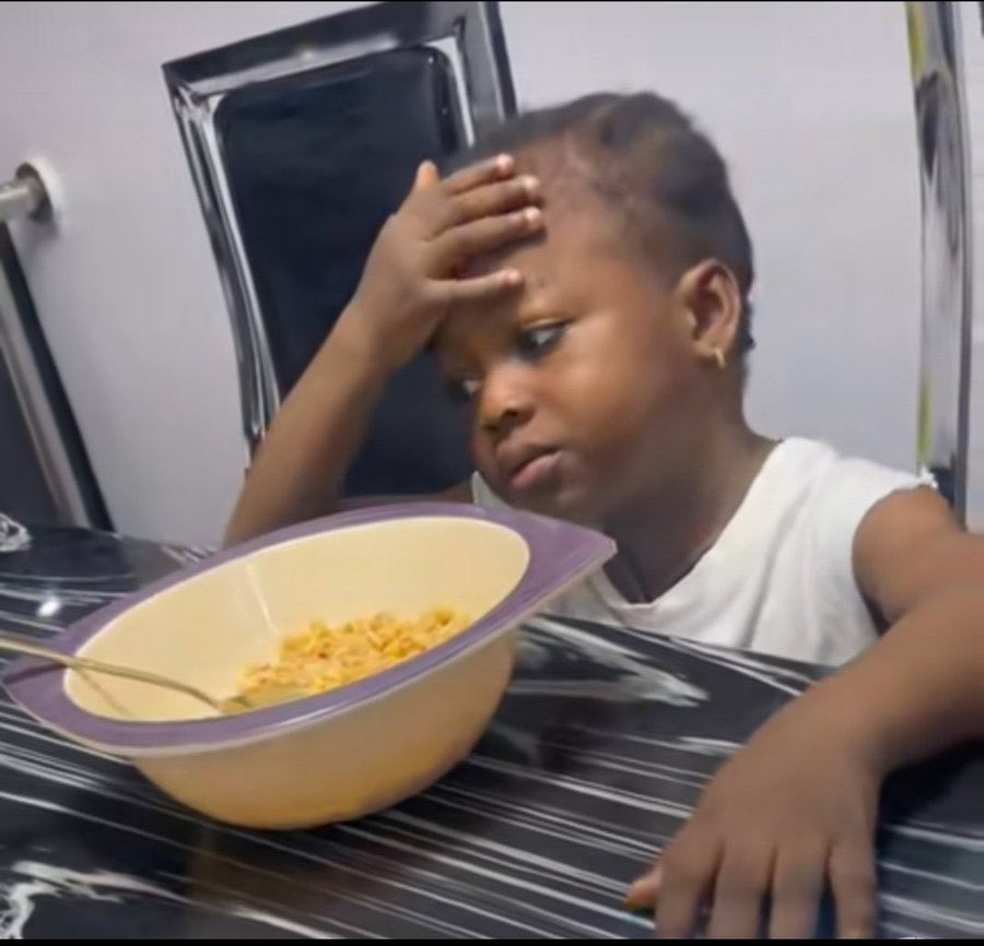 Burna boy Asake and Dbanj all bought new cars recent 
Seems we are in the season of buying cars 
Make I tear one G-wagon use hold body