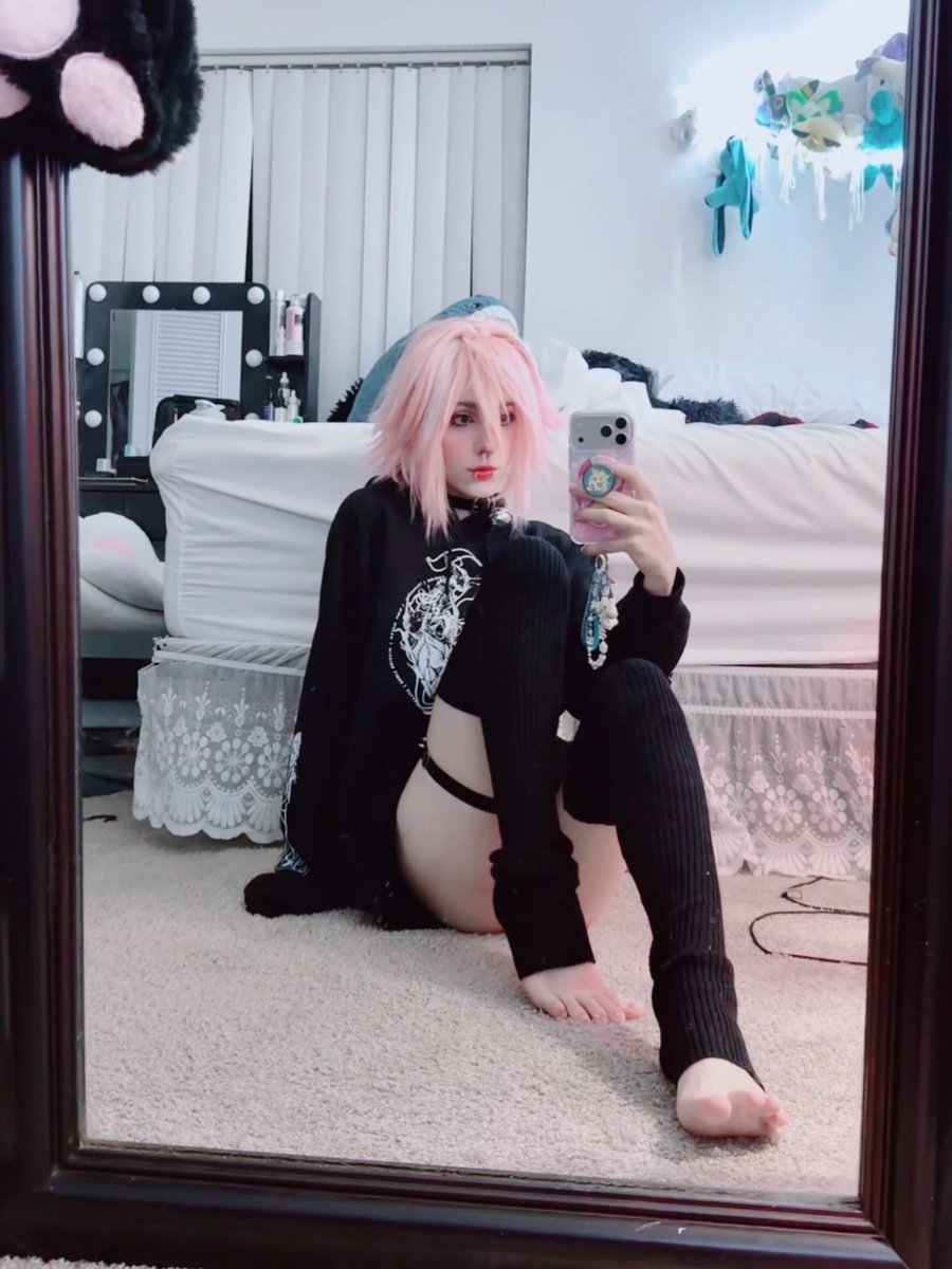 phaux🍂 tweet media