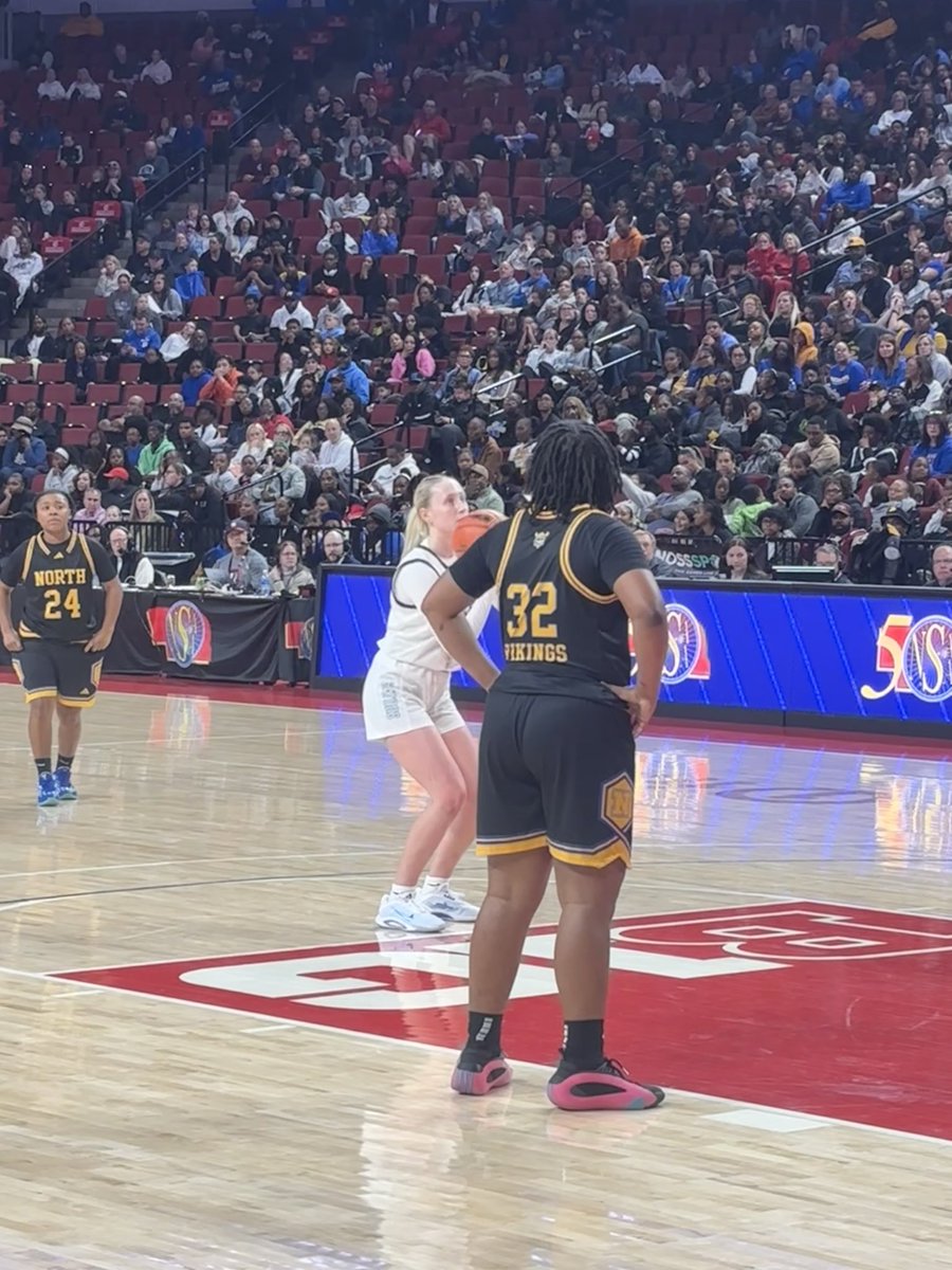 lnsathletics's tweet photo. The lady Gators are state CHAMPIONS! 

🐊🏀🥇 https://t.co/uTT8nHgSSV